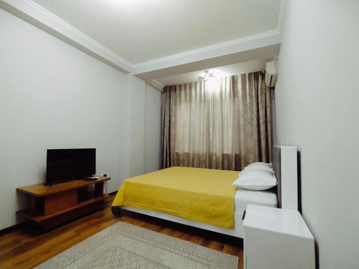 Aura On Turusbekova Street 124 Apartment Bișkek Exterior foto